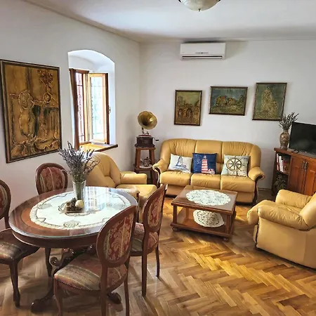 Fuer 4 Personen Ca 75 Qm In Pula, Istrien Istrische Riviera * Pula